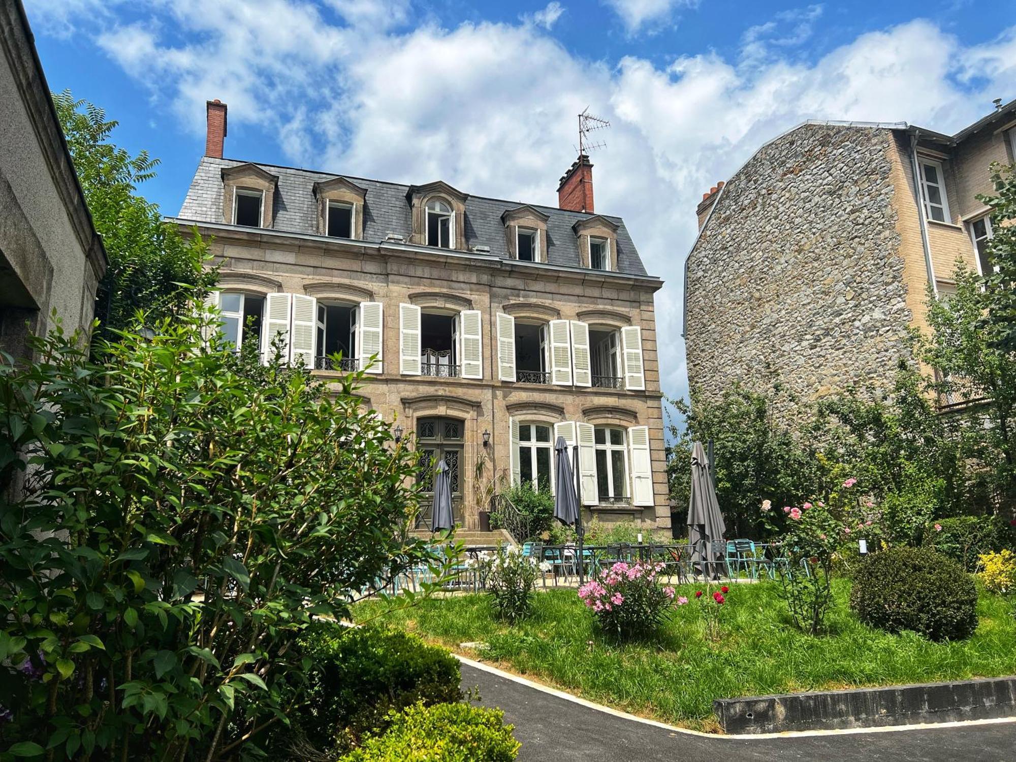 Ferienwohnung La Maison De Famille Limoges Exterior foto